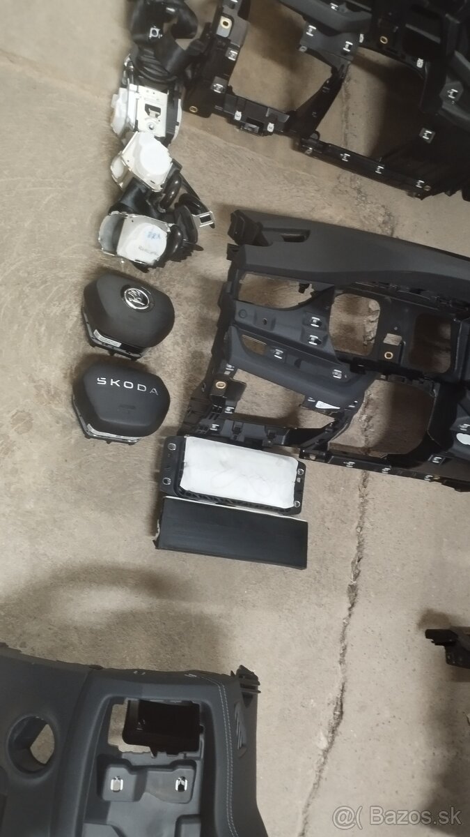 Originální Airbagová sada Škoda Octavia 4, NOVÁ - 7