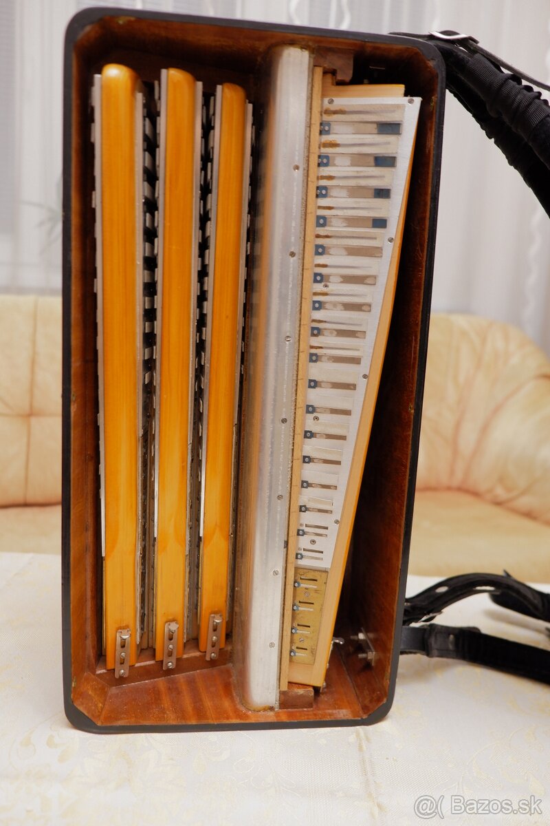 gombíkový akordeón Bayan Jupiter - 7