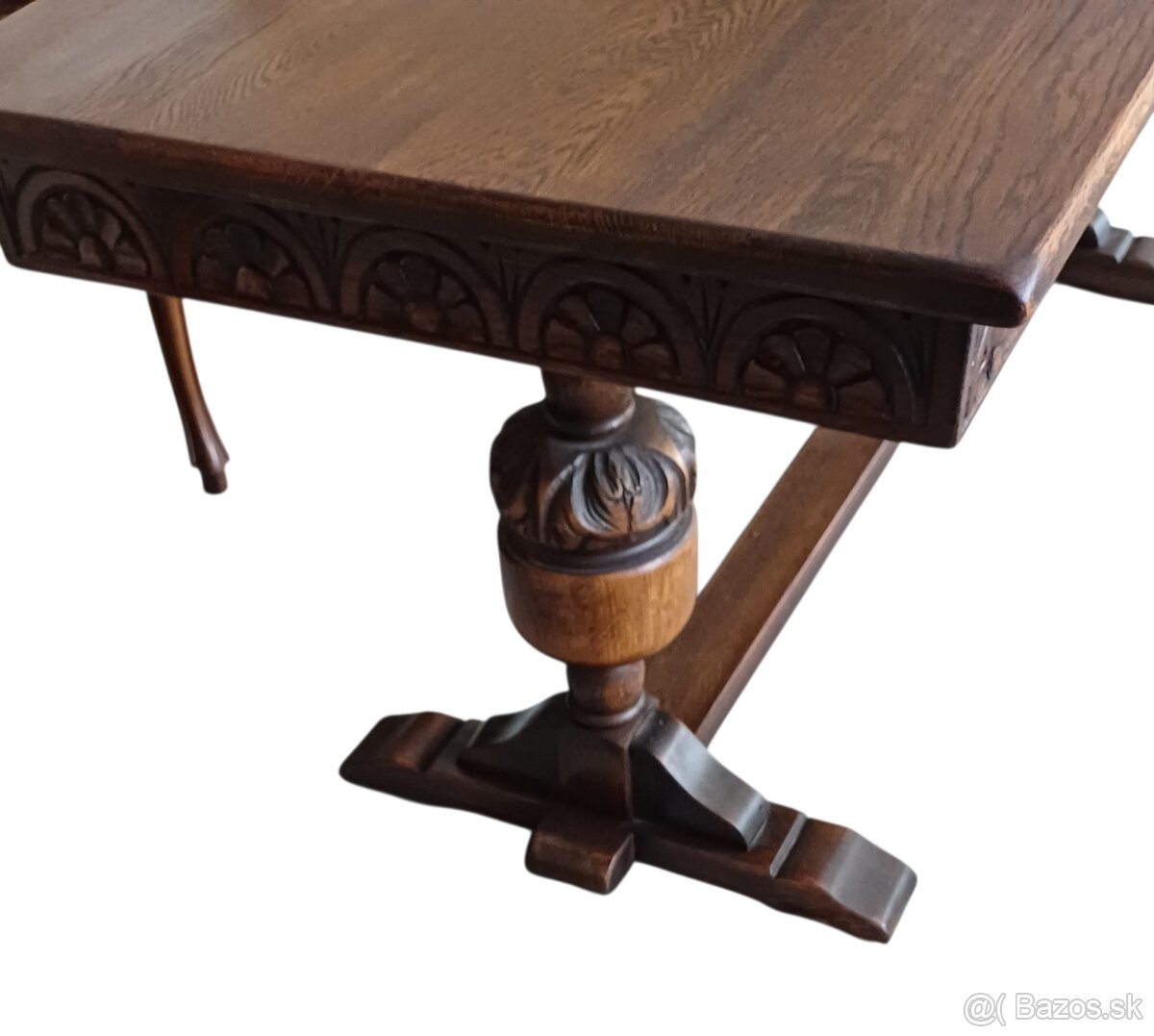 Staroẓ̌itny konferenč̣ný stolík - 7