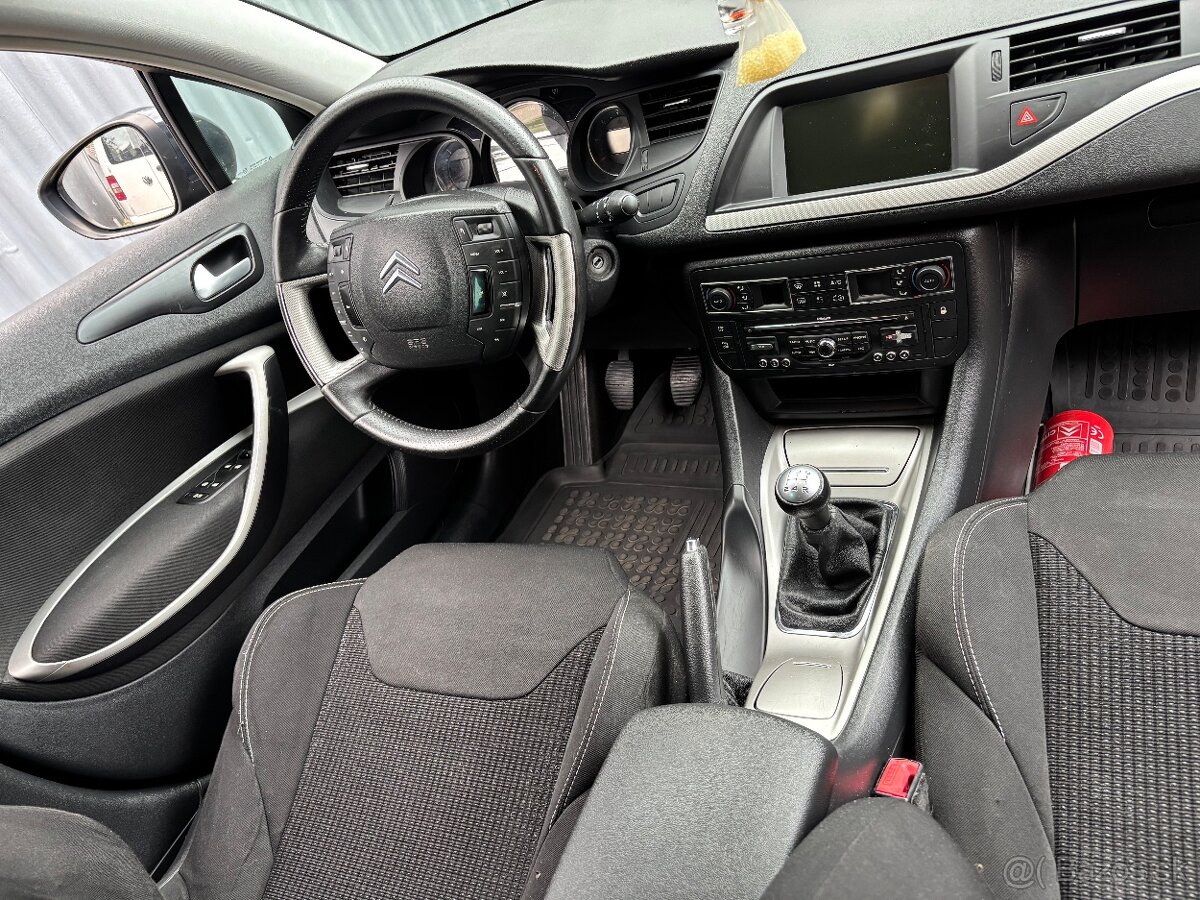 Predám Citroën C5 1.6HDI 82KW Combi - 7