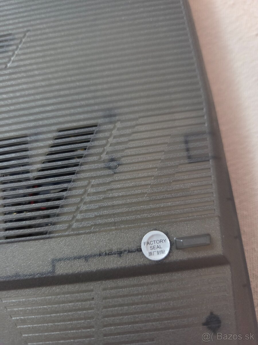 PREDÁM MSI CYBORG HERNÝ NOTEBOOK - 7