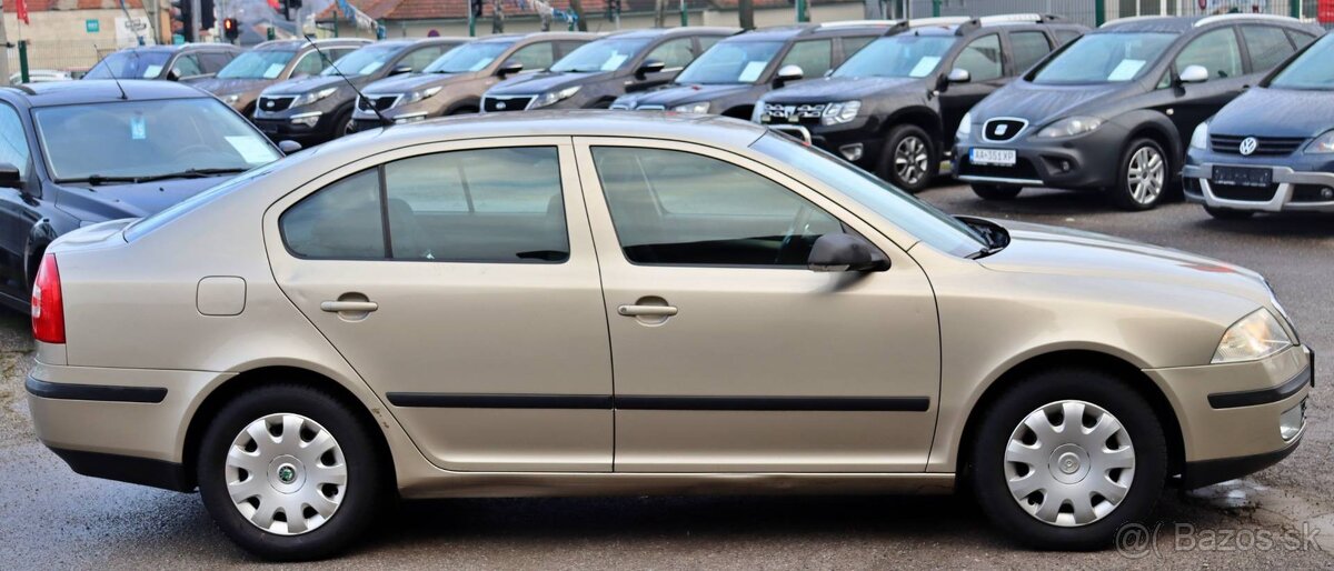 Škoda Octavia 1.6 Ambiente - 7