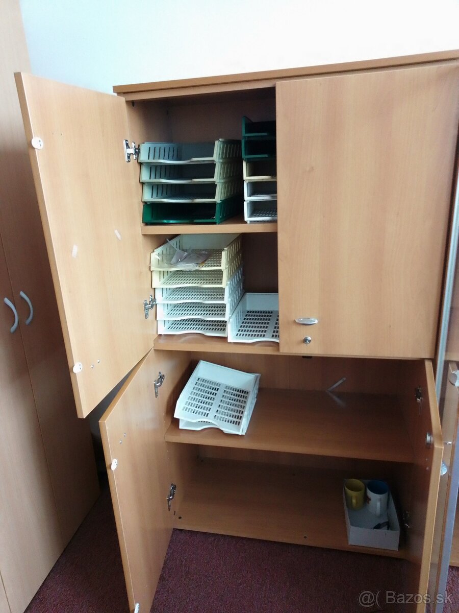 Kancelársky nábytok - 7