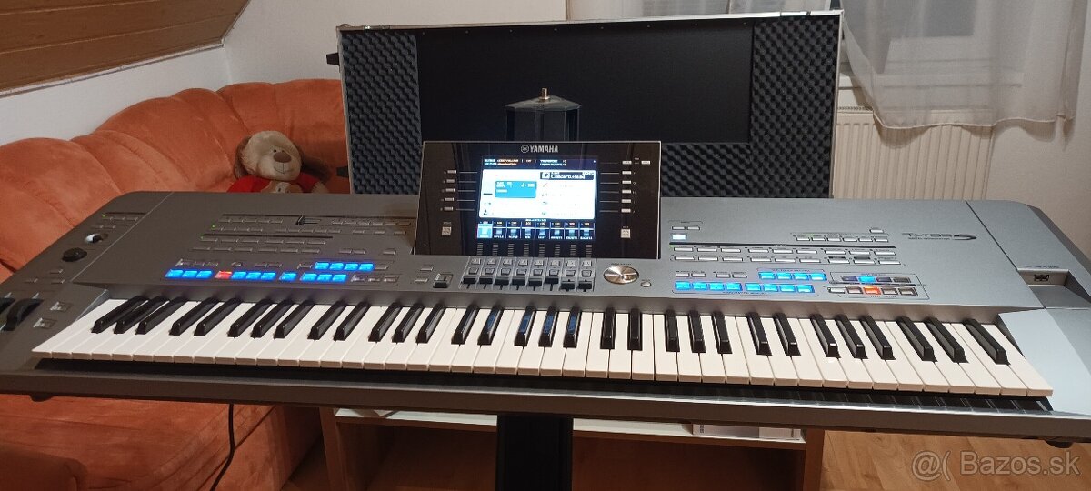 Predám alebo vymením kláves Yamaha tyros 5 - 7