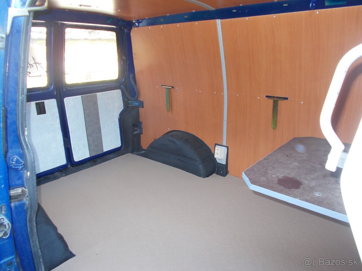 VW Transporter T4 2,5 TDI - 7