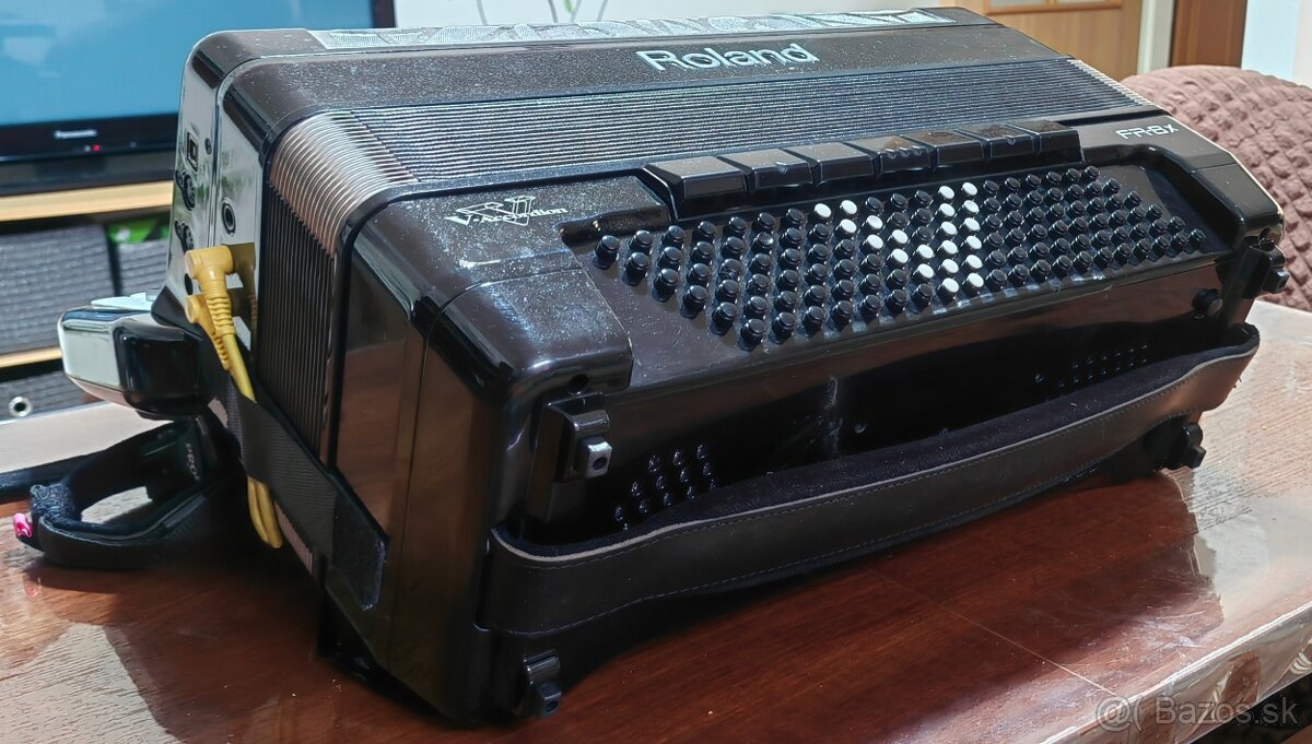 PREDÁM špičkový Roland FR-8X + vlastné sety (Zľava 2300 €) - 7