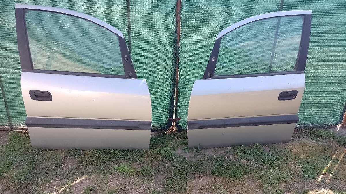 Predná Kapota, blatník ,dvere, Opel Zafira - 7