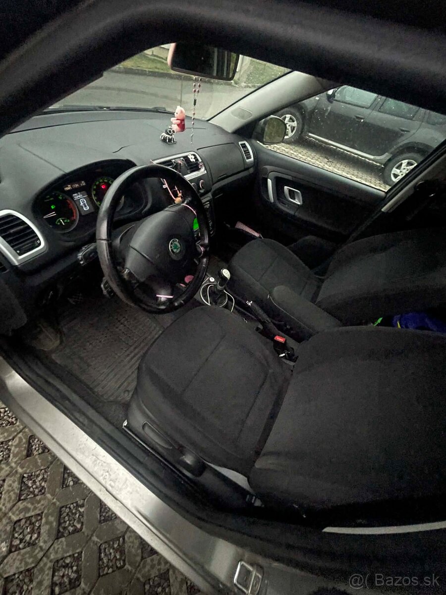 Škoda fabia II 1.4Tdi - 7