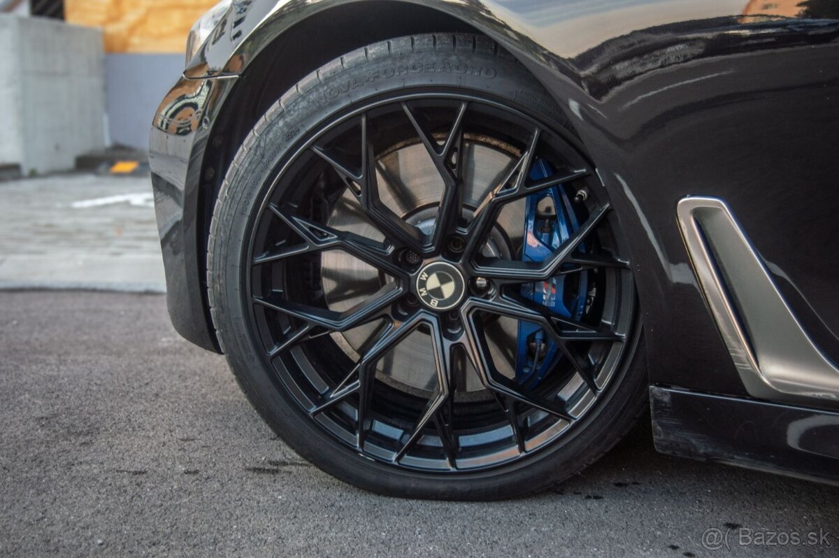 BMW M760Li V12 xDrive 448kw - 7