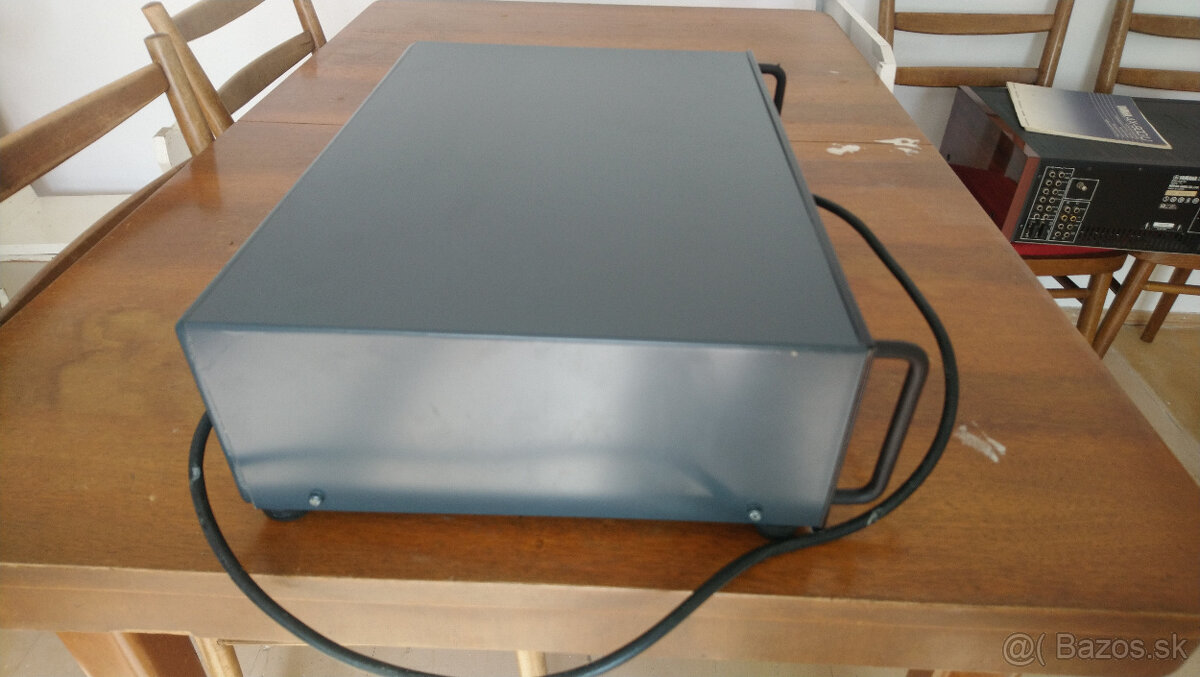 SEAK PA-410. 2 x 200W/8 Ohm. - 7