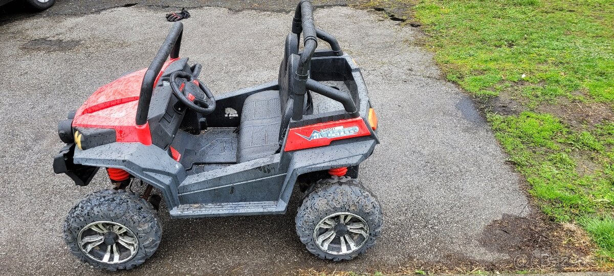 Predám detské 2.miestne el.autíčko na opravu. - 7