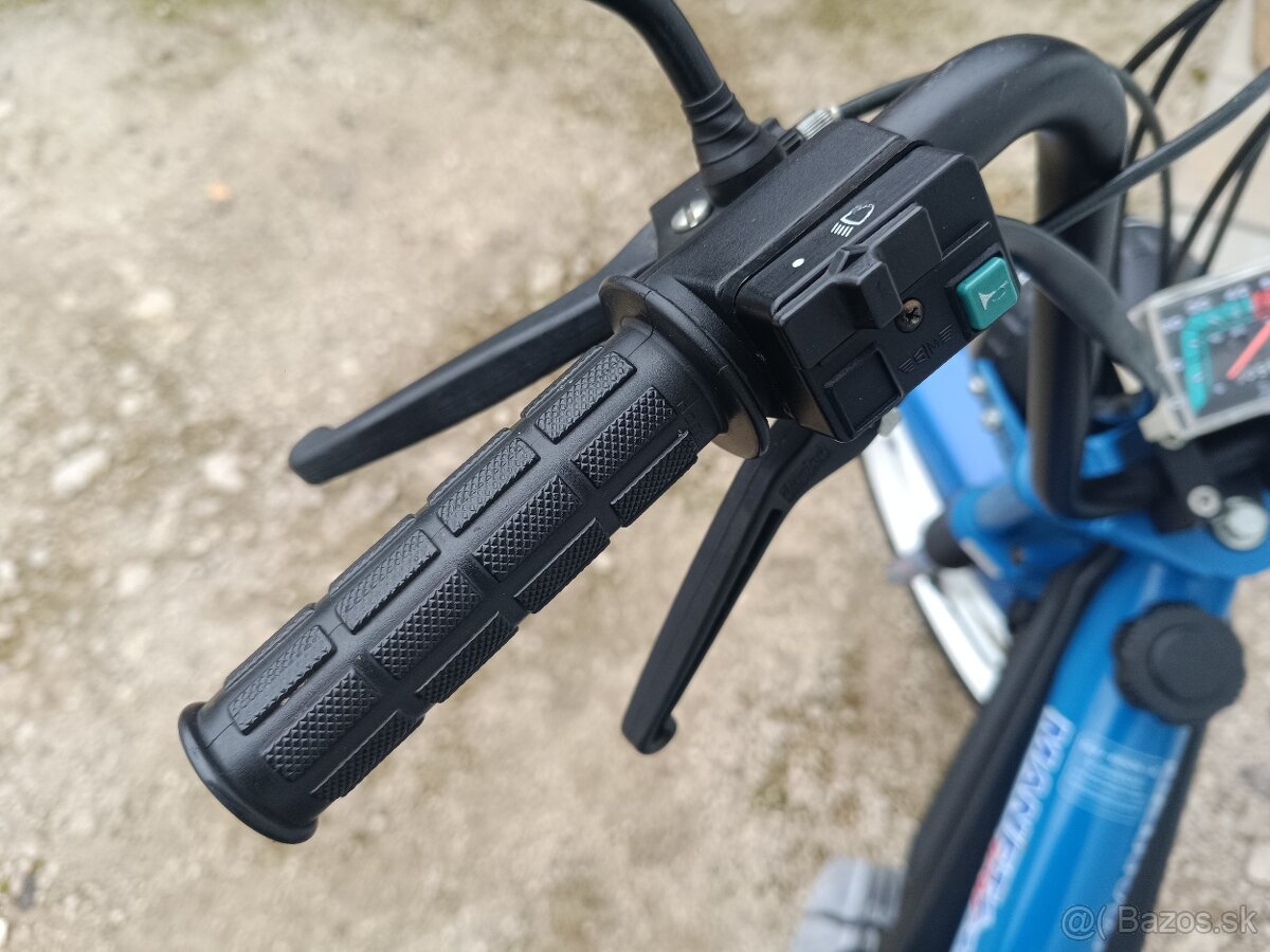 MANET KORADO - 216 - uloženka - 7