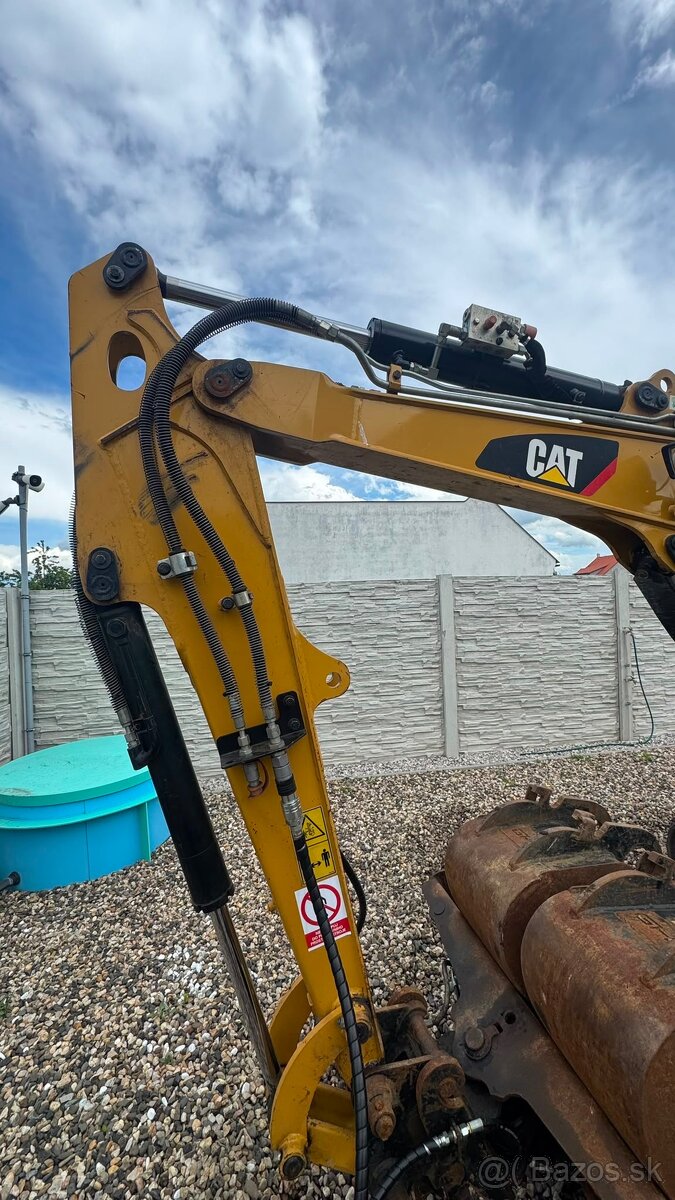 Pásový minibagr CAT 303.5 ECR - 7