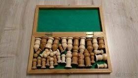 Šach drevený ručne vyrobený / šachové figúrky. - 7