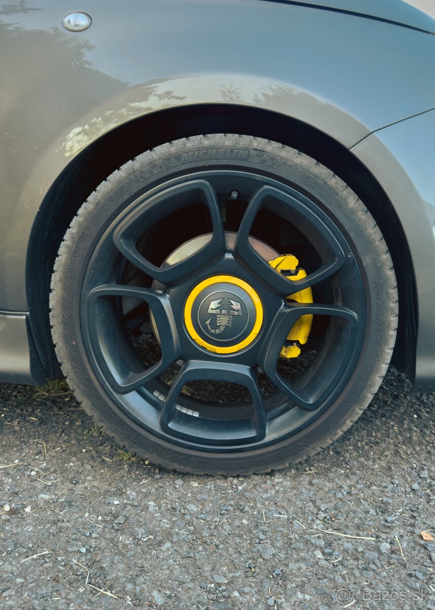 Abarth 595 Pista 70th. BLACK FRIDAY 14 168€ + DPH - 7