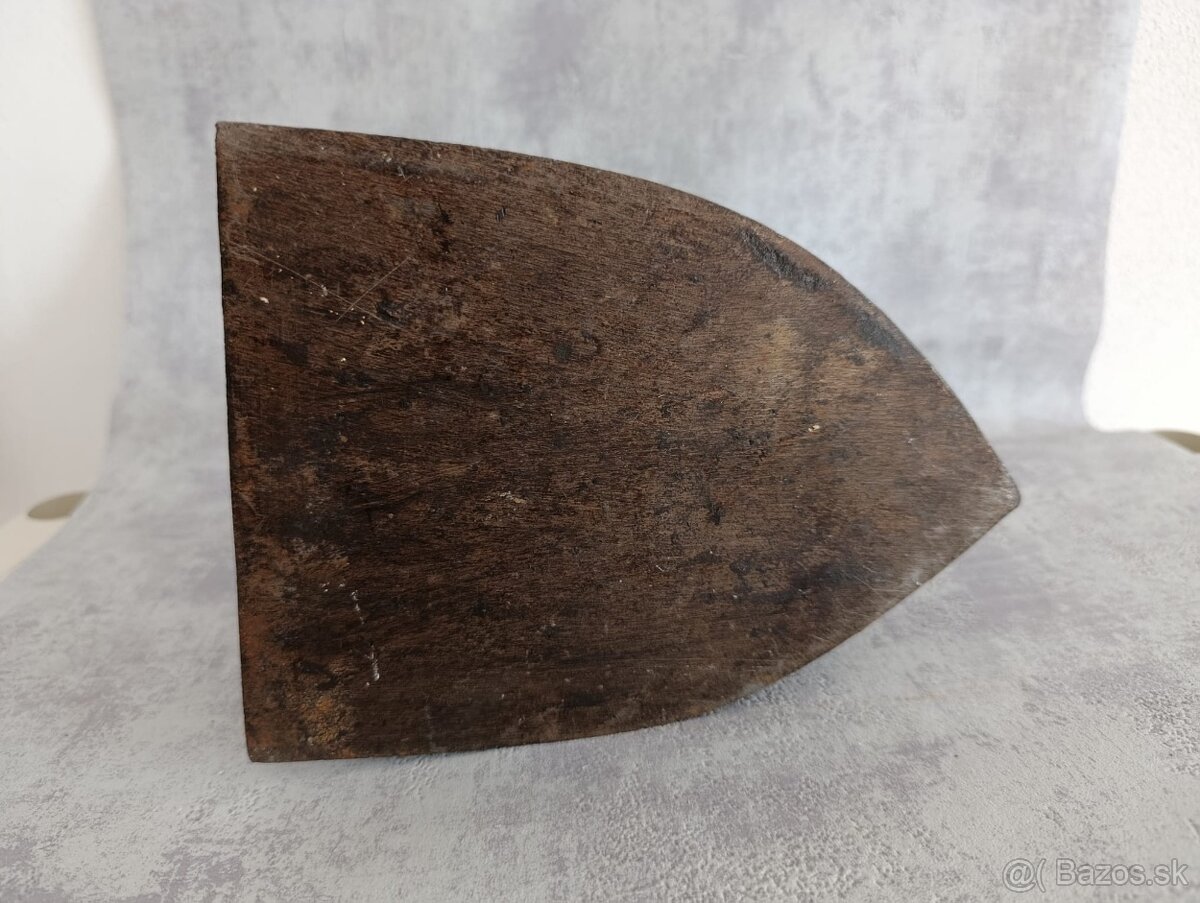 Atypická stará velká žehlička BAWEJA TESTED - 7