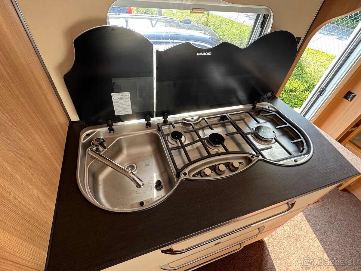 LMC Musica 530K obytný príves - 7