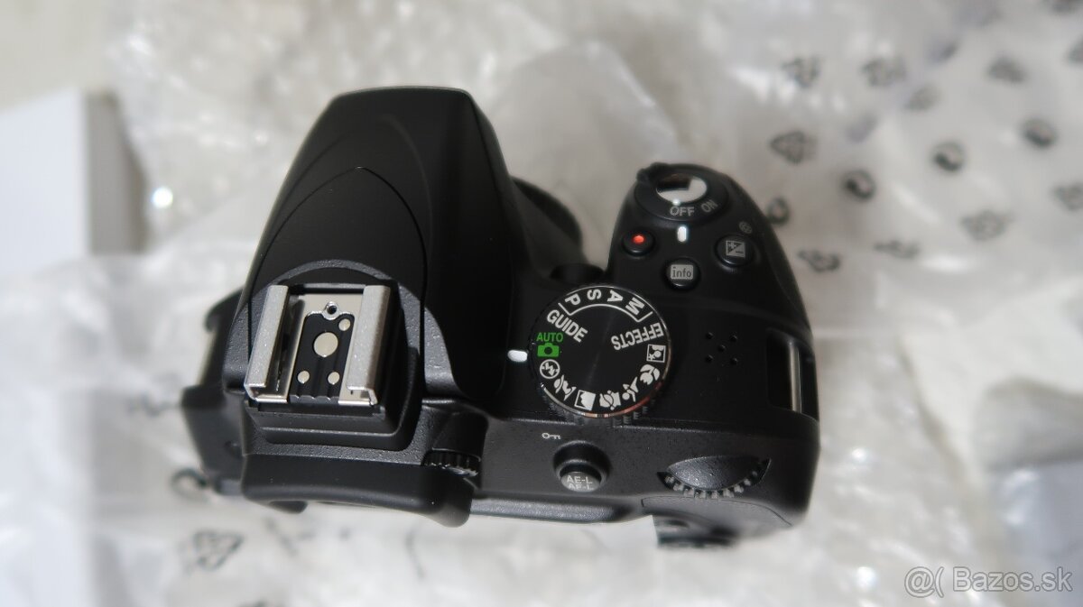 NIKON D3300 + 18-55 VR kit novy - 7