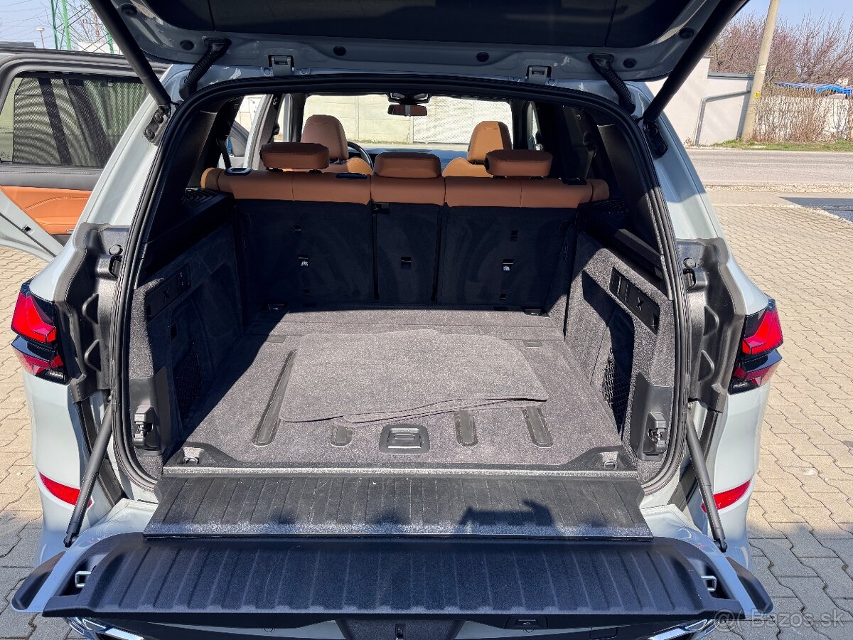 2024 BMW X5 M60i - 7