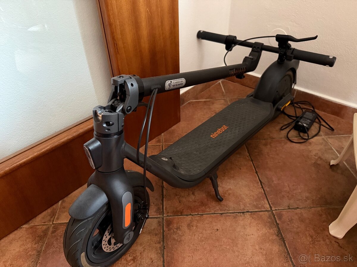Ninebot Kickscooter F2 kolobežka - 7