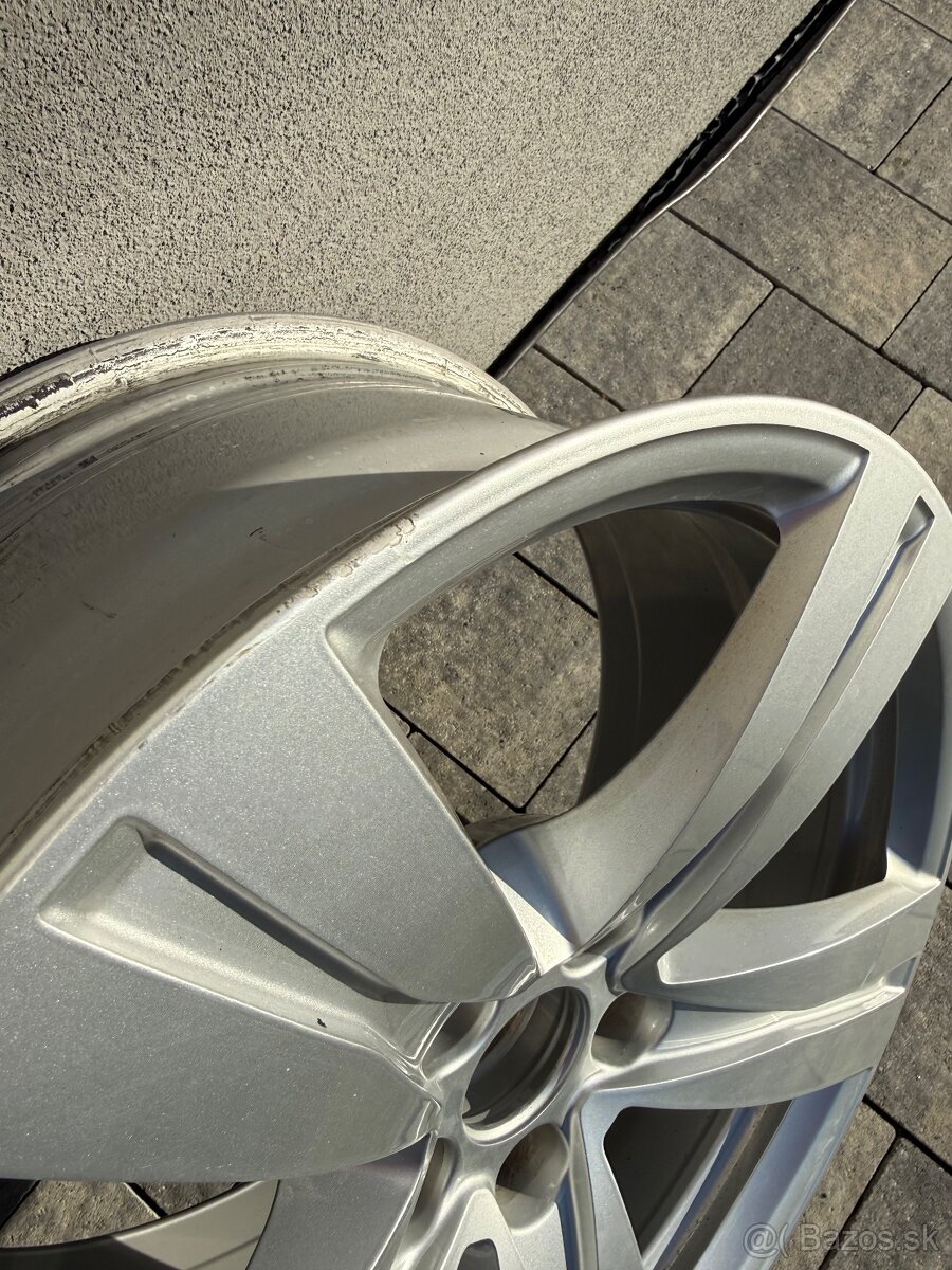 Audi hliníkové disky R18 - 7