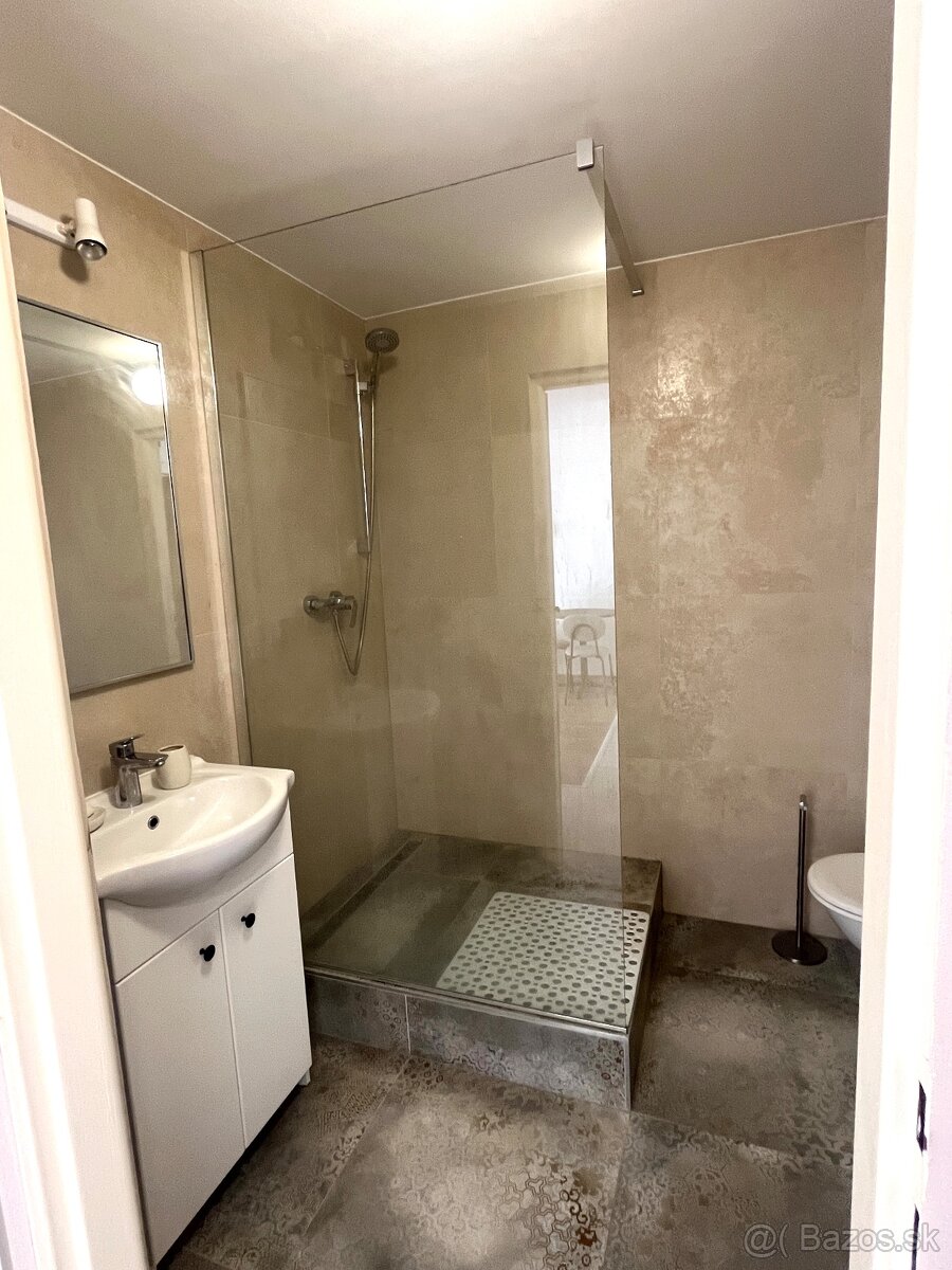 Krásny prerobený 1,5 izbový byt - 7