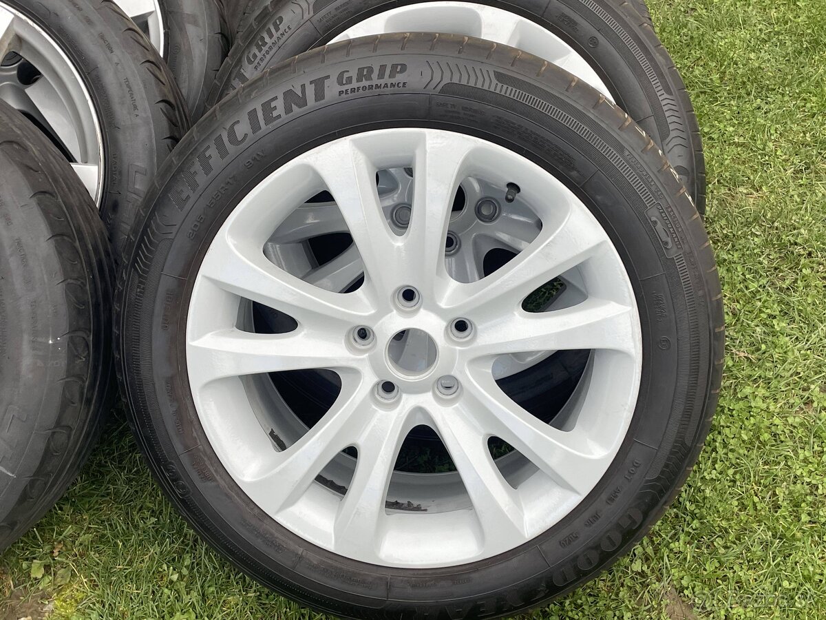 Skoda Orig.ALU Flash ENZO TRIFID R17 5x112 - 7