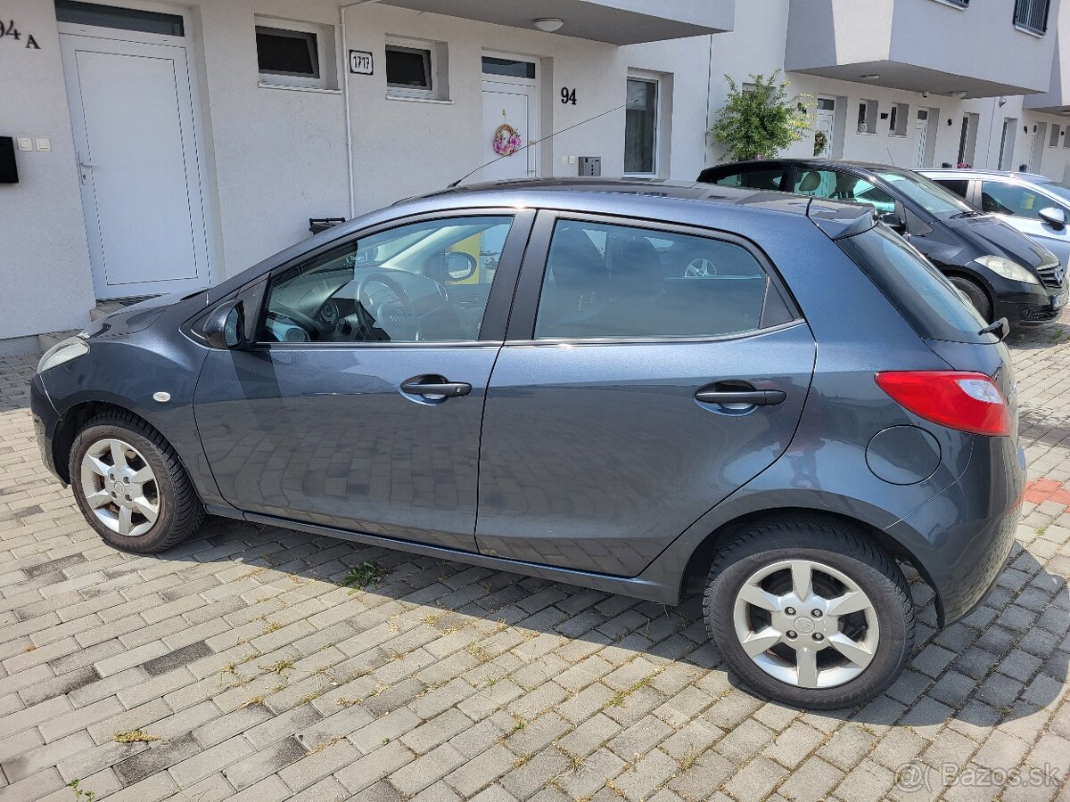 Mazda 2 - 7