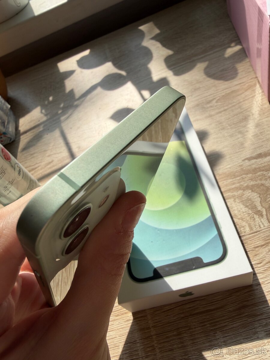 Apple iPhone 12 64gb veľmi dobrý stav - 7