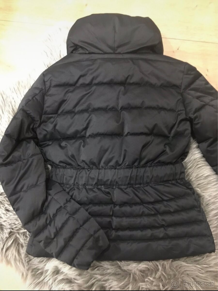 Bunda Guess veľ.S - 7