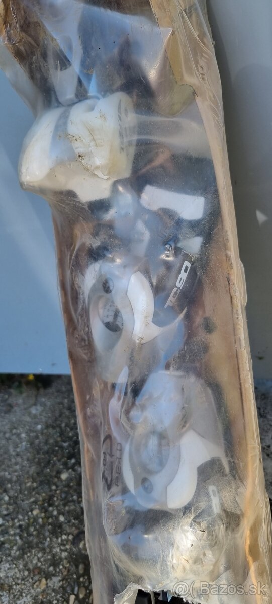 Predám starší model dámske carving lyže BLIZZARD - 7