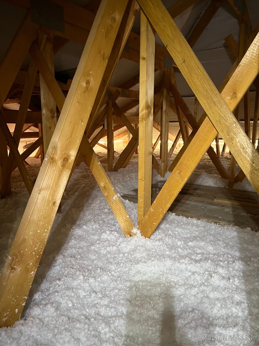 ✅Fúkaná ✅ striekaná izolácia - 7