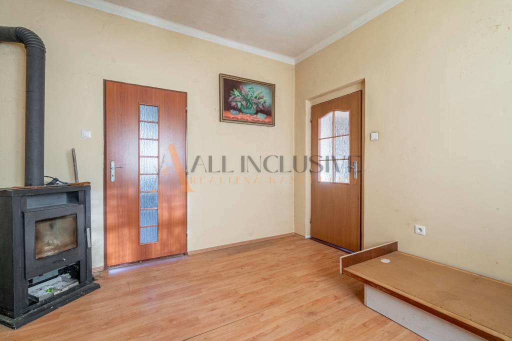 ALL INCLUSIVE l NA PREDAJ 3 IZBOVÝ RODINNÝ DOM S 18 ÁR POZEM - 7