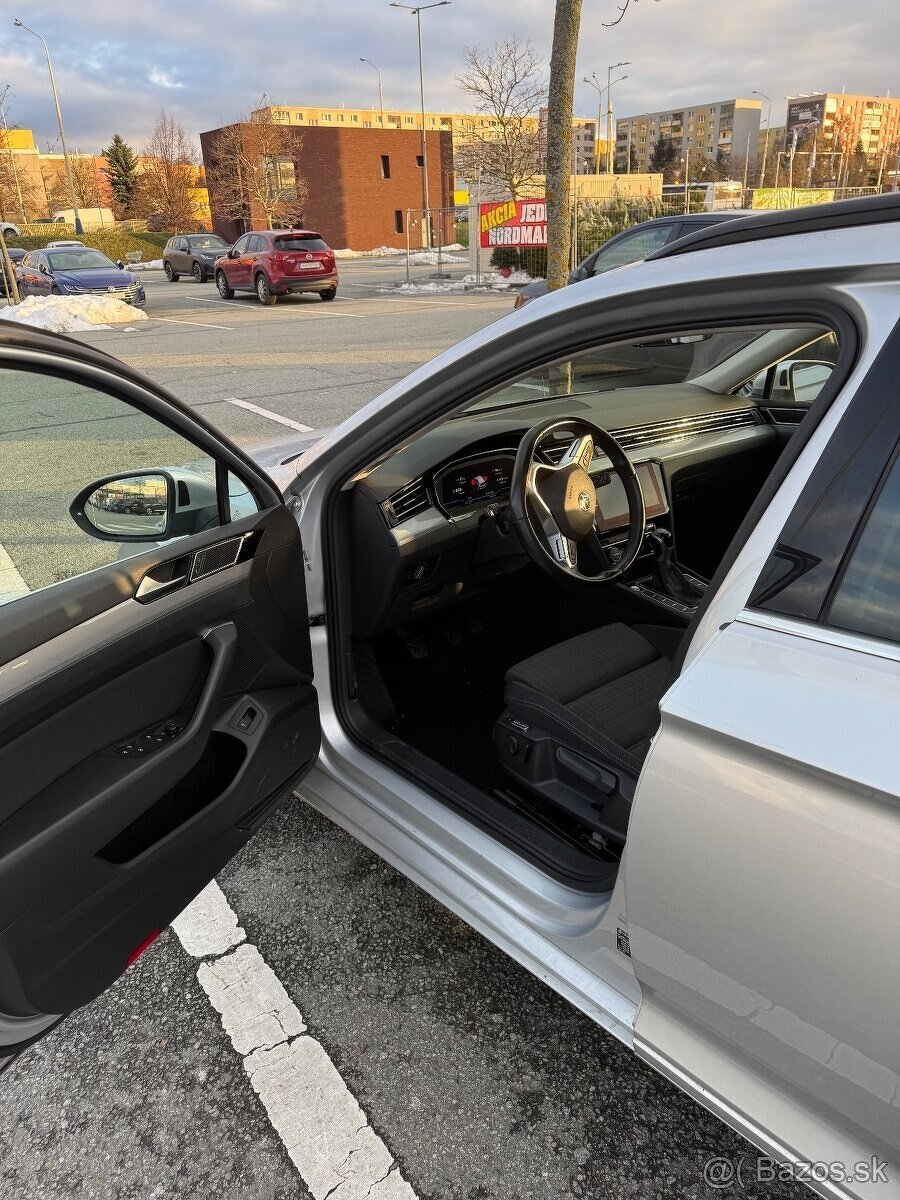 Volkswagen Passat Variant 2.0 TDI EVO Business - 7