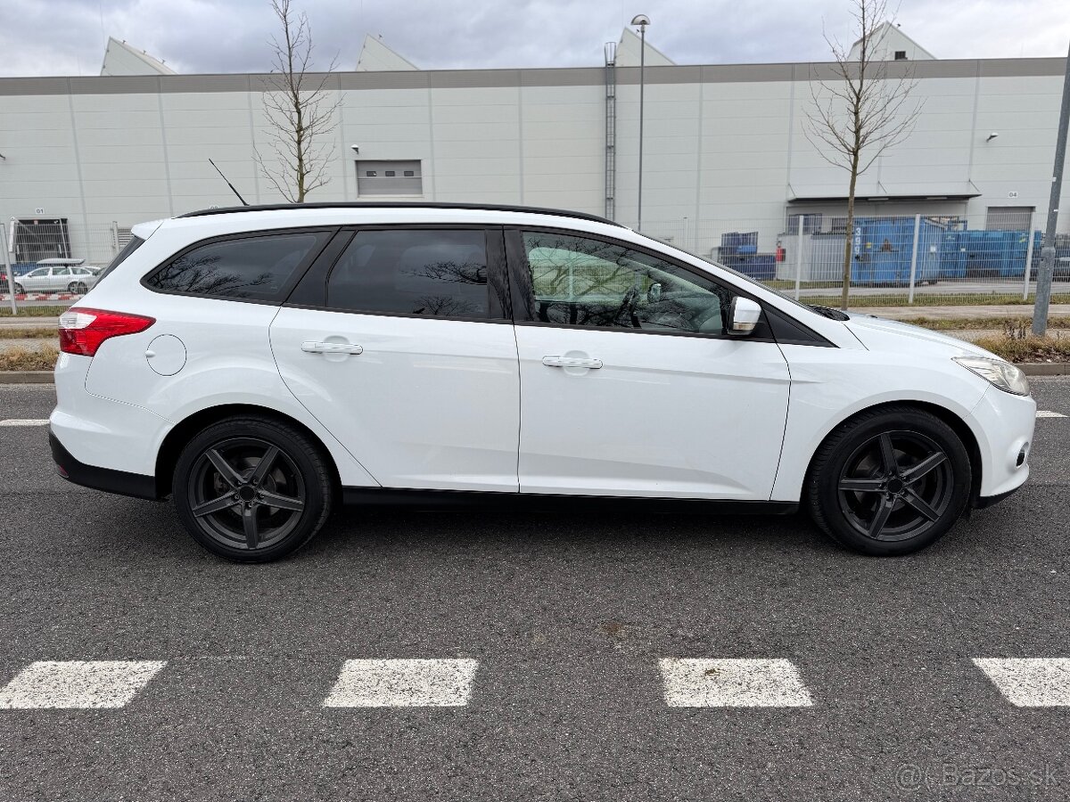 Ford Focus 1.6TdCi 85kw kombi - 7
