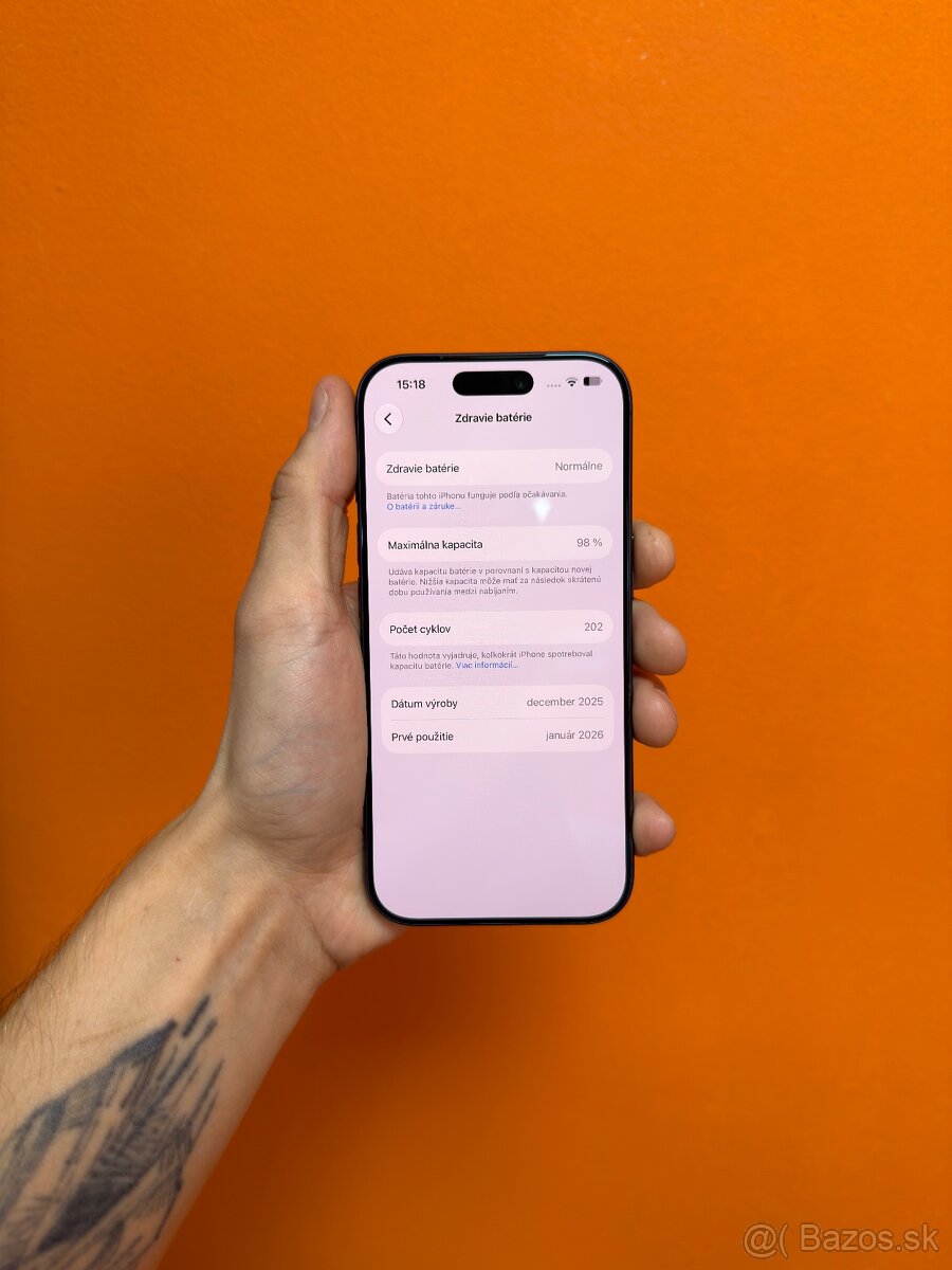 Apple iPhone 17 Pro 256gb , Deep Blue - 7