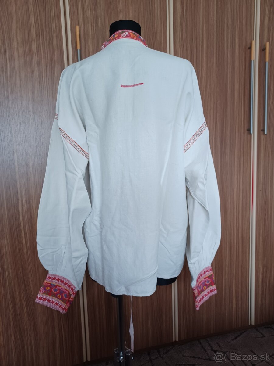 Pohorelá - folklórne košele - 7