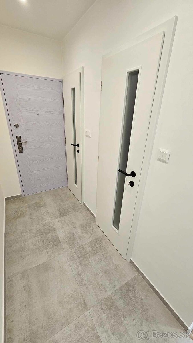 NOVINKA - 3 izb. byt ROŽŇAVSKÁ ul., Terasa, NOVÁ REKONŠTRUKC - 7