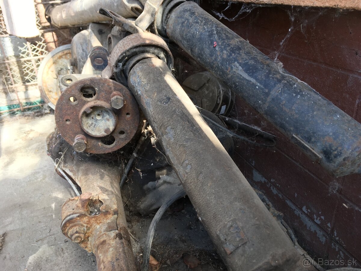 3x náprava Lada Žigula, 2 originál, 1 skracovaná - 7