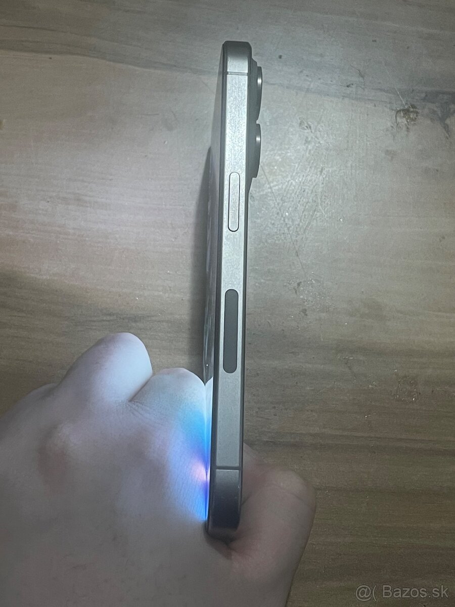 Predám Apple iphone 15 PRO 256GB Natural Titanium - 7