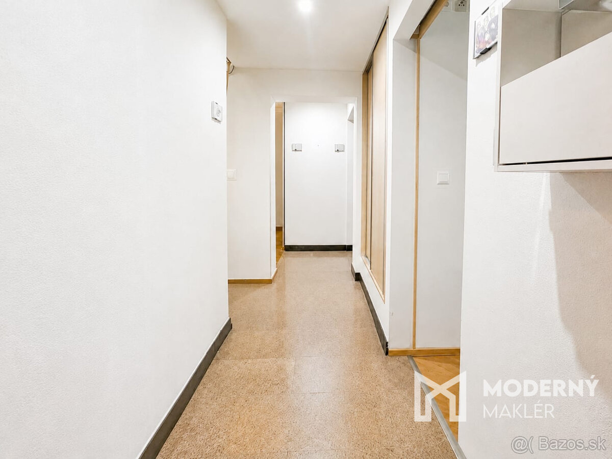 Na predaj 3-izbový byt, blízko centra v Bánovciach nad Bebra - Fler