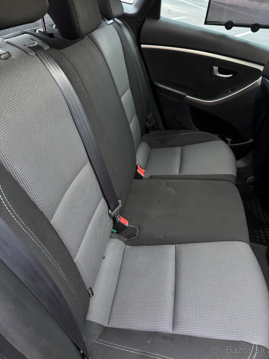 Hyundai i30 Hatchback 1.6 MPI Benzín, 88kW - 7