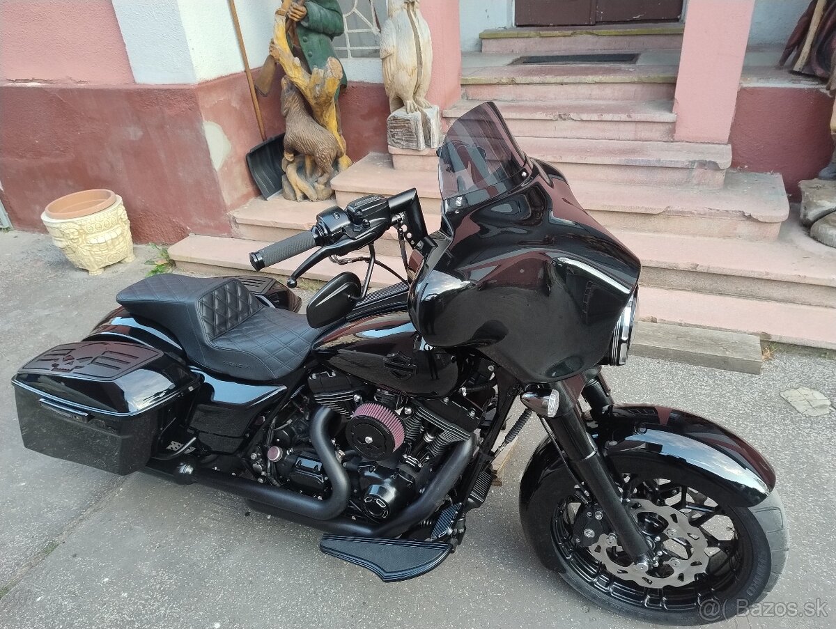 HARLEY DAVIDSON STREET GLIDE FLHX C USTOM SPECIAL - 7