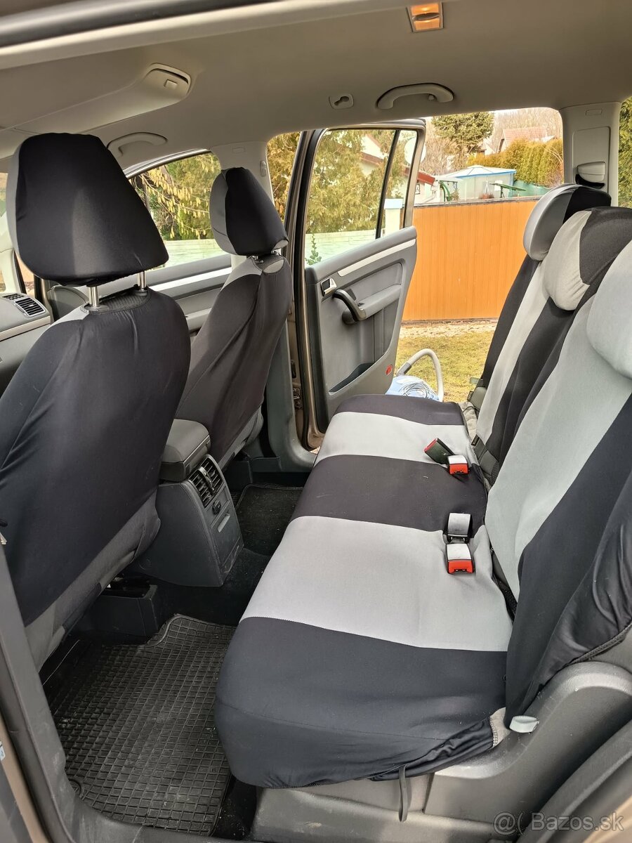 Predam VW Touran 1.6 TDI - 7