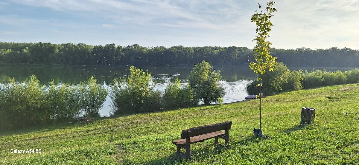 PREDAJ - stavebný pozemok pri vode - Vojka nad Dunajom - 7