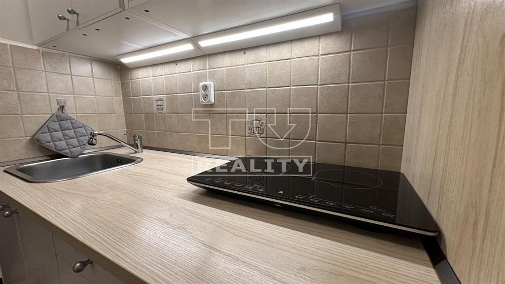 Zrekonštruovaný a zariadený 1-izbový byt v centre Martina - 7