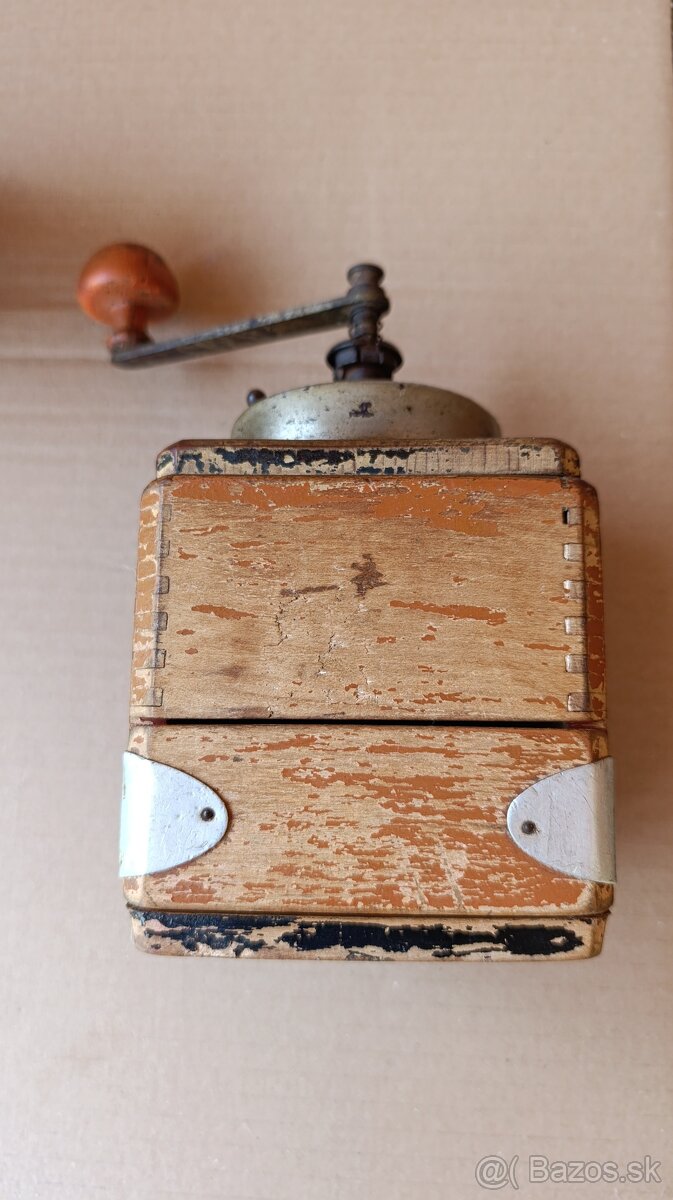 Mlynček na kávu - 7