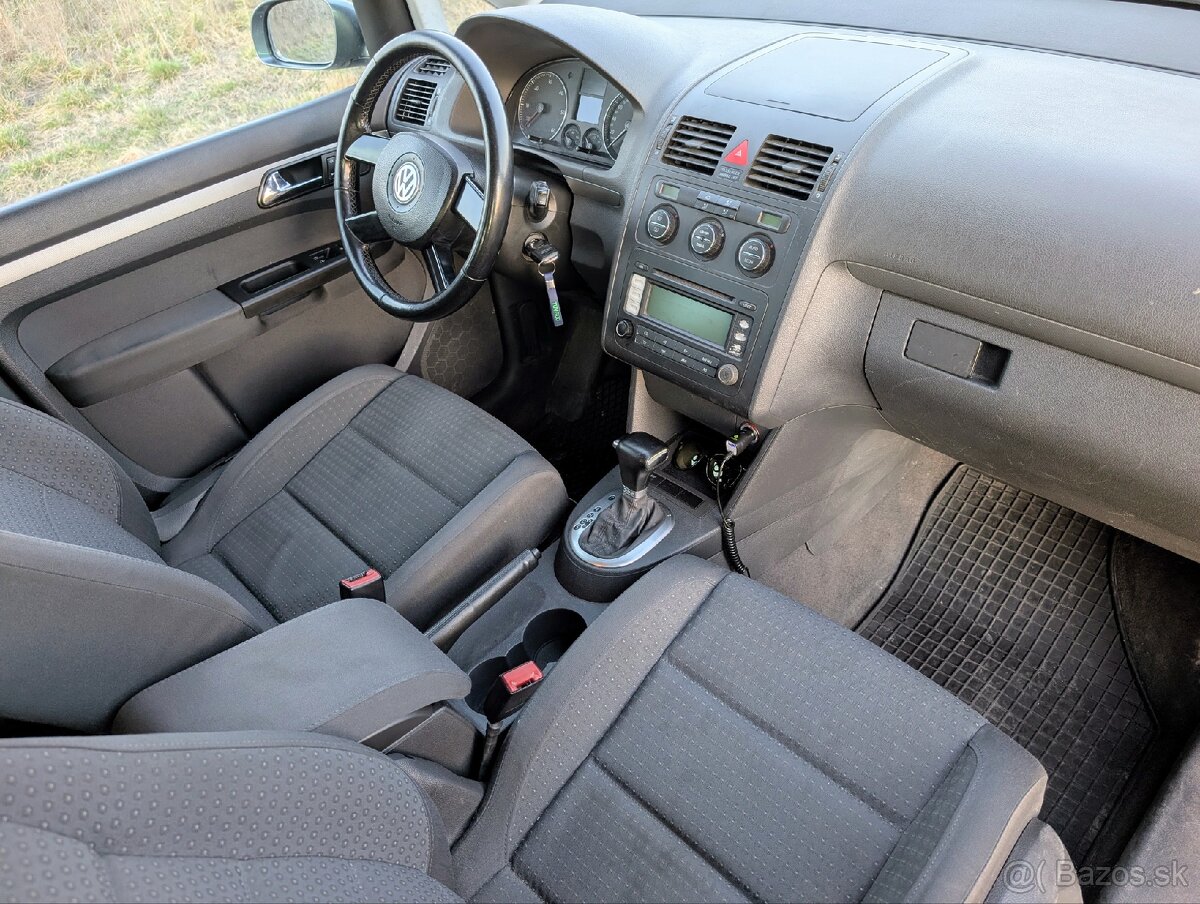 VW Touran 1.9 TDi DSG automat - 7