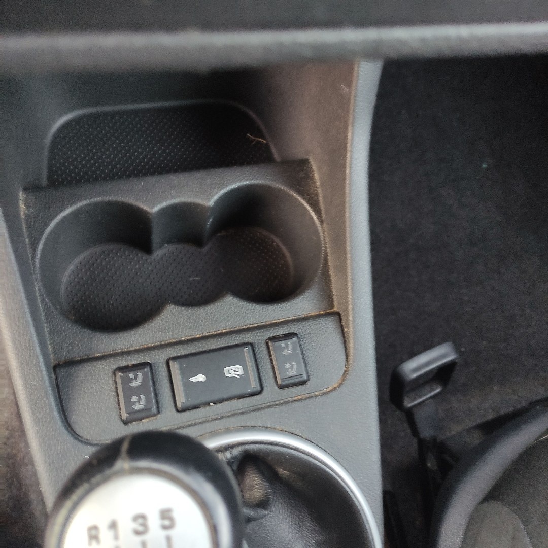 Škoda Roomster 1.6 16V MPI benzín červená - 7