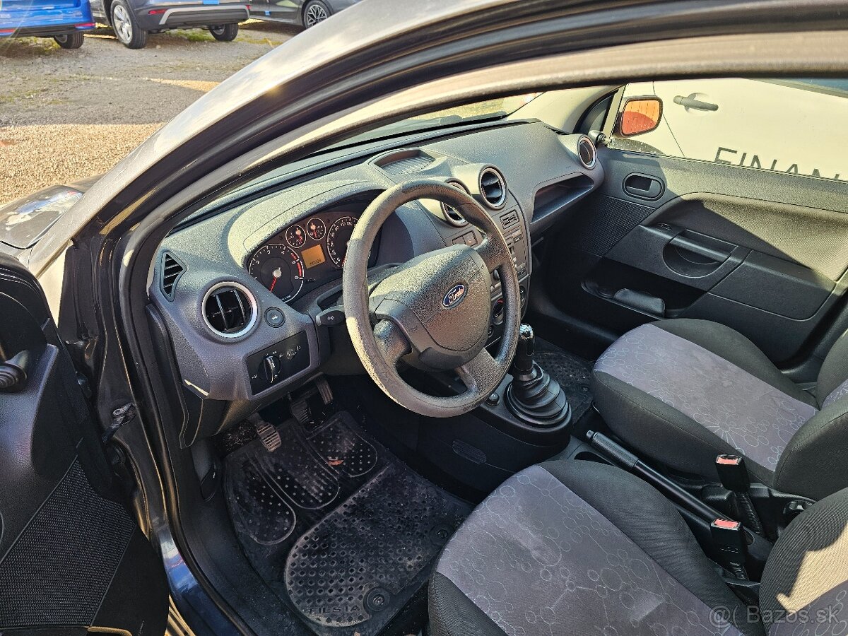 Ford Fiesta - 7
